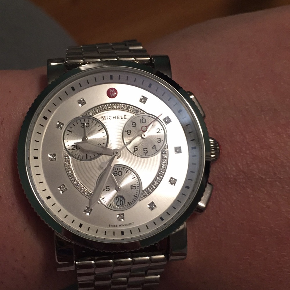 Watch - Picture 4 of 4